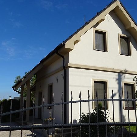 Kimy Home Mojmirovce Exterior photo
